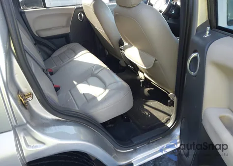 2003 Jeep Liberty Limited z USA, uszkodzony, nr VIN 1J4GK58K63W602795